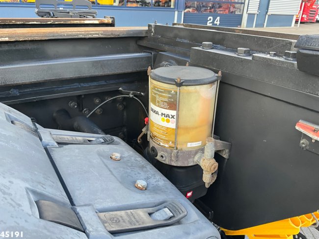 MAN  TGS 35.480 Euro 6 8x4 Deuringer Garagetransporter (18)