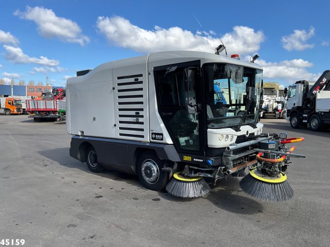 Ravo  540 CD Euro 6 with 3-rd brush (3)