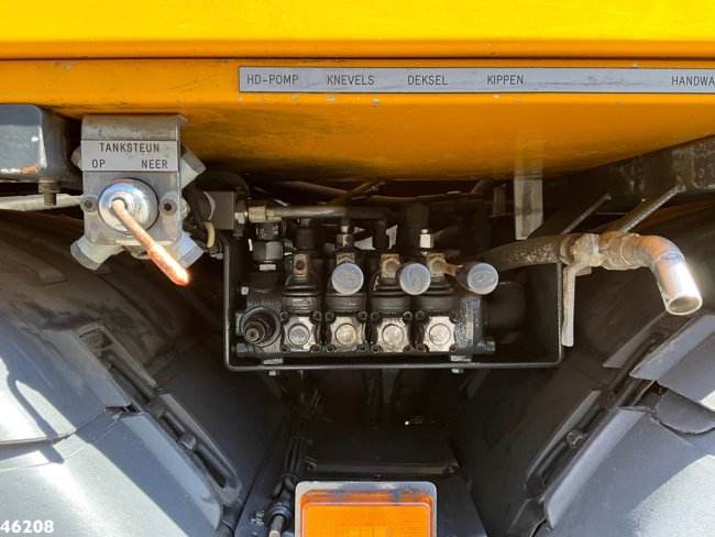 Scania  P 360 Euro 6 Bekker LaGram 9m³ kolkenzuiger (14)