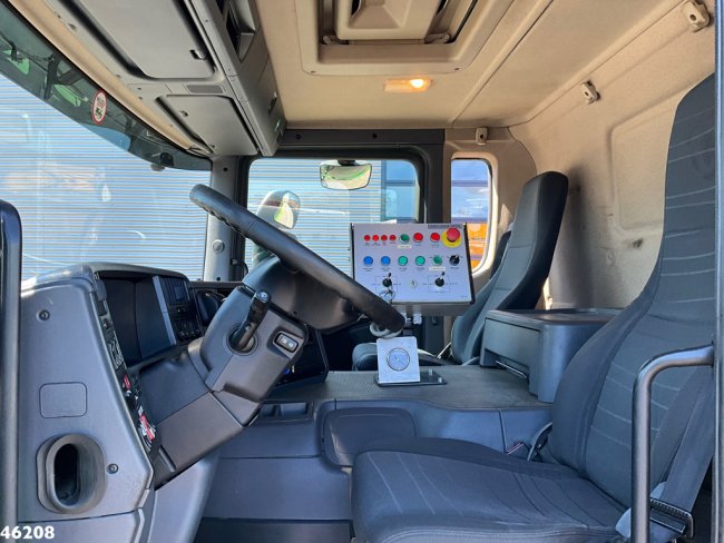 Scania  P 360 Euro 6 Bekker LaGram 9m³ kolkenzuiger (21)
