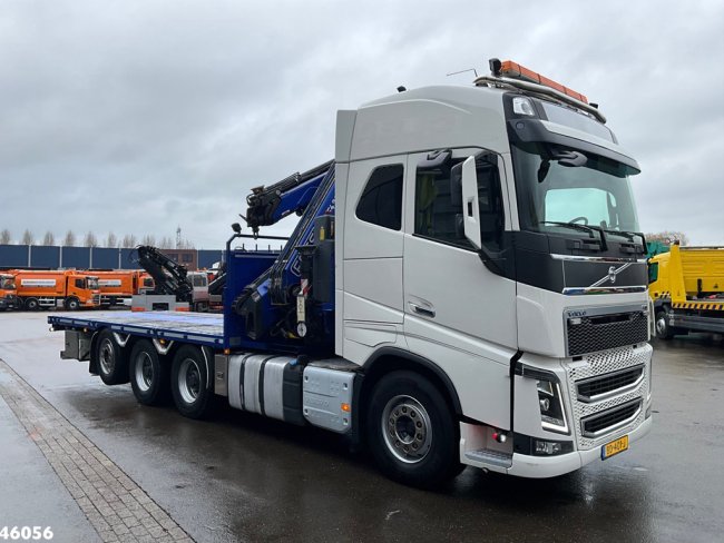 Volvo  FH 16.550 8x4 Euro 6 Fassi 42 Tonmeter laadkraan + Fly-Jib Just 236.666 km! (2)