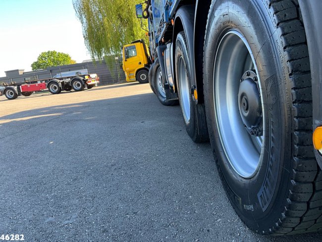 MAN  26.464 DFLC 8x4 Hiab 60 Tonmeter laadkraan + Fly-Jib! Just 336.074 km! (11)