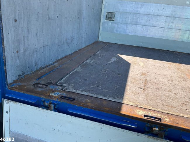 MAN  26.464 DFLC 8x4 Hiab 60 Tonmeter laadkraan + Fly-Jib! Just 336.074 km! (13)