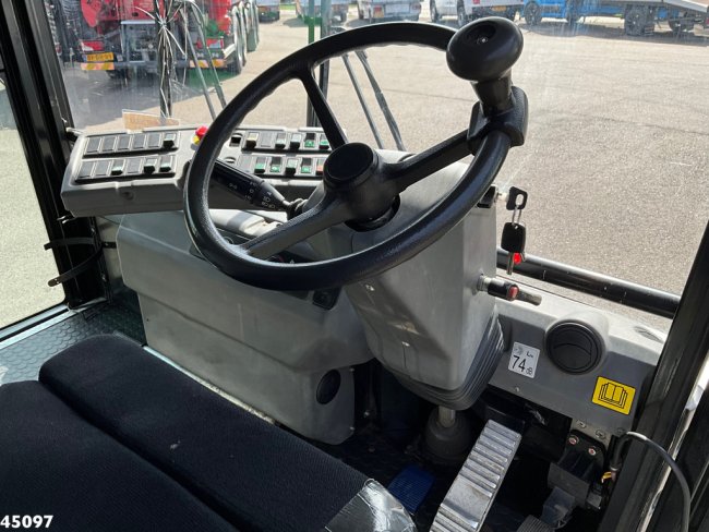 Ravo  540 Euro 6 with 3-rd brush (12)