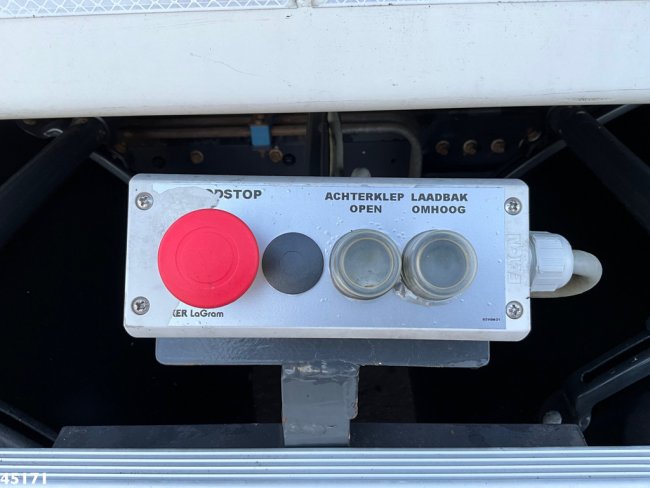 DAF  FAN LF 220 Euro 6 Bekker LaGram Glaswagen (13)