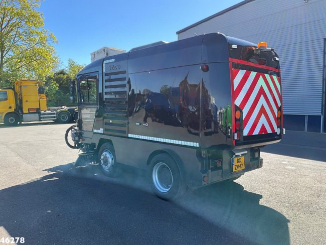 Ravo  580 with 3-rd brush (3)