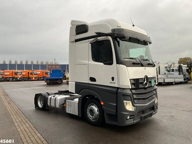 Mercedes-Benz  Actros 1842 Mega GigaSpace MirrorCam (1)