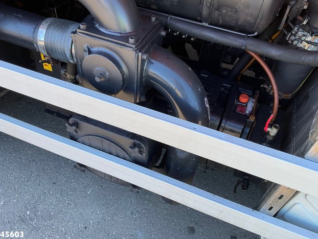 MAN  TGA 35.440 8x4 Wicom Saug/spul opbouw (13)