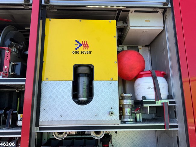 Volvo  FE 300 ZIEGLER brandweer / materiaalwagen Just 95.813 km! (25)