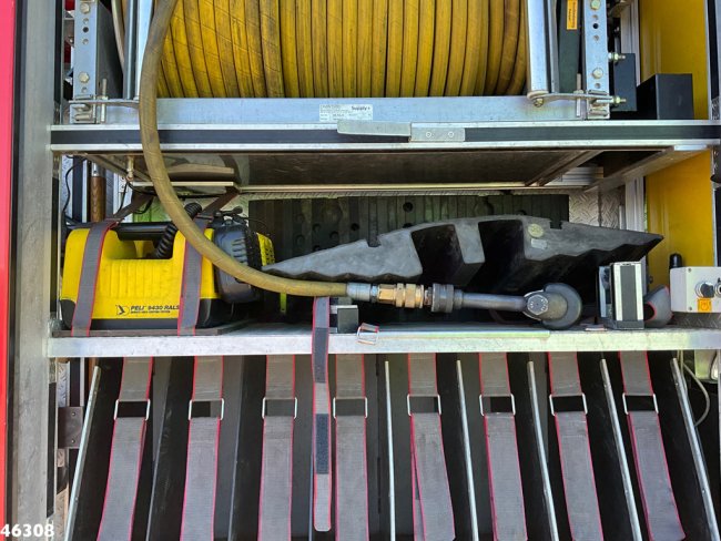 Volvo  FE 300 ZIEGLER brandweer / materiaalwagen Just 82.569 km! (23)