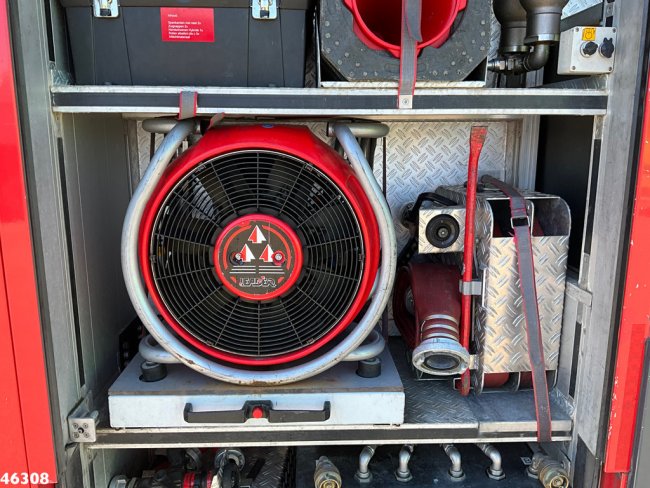 Volvo  FE 300 ZIEGLER brandweer / materiaalwagen Just 82.569 km! (25)