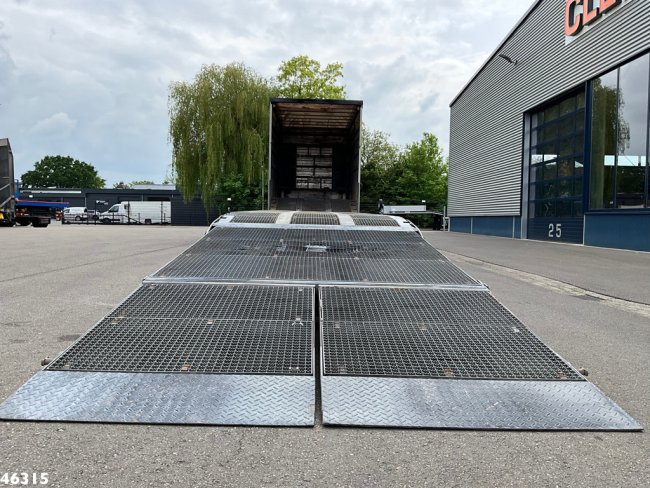Muller  Mitteltal 3-assige dieplader met oprijrampen Machine / Heftruck transport (12)