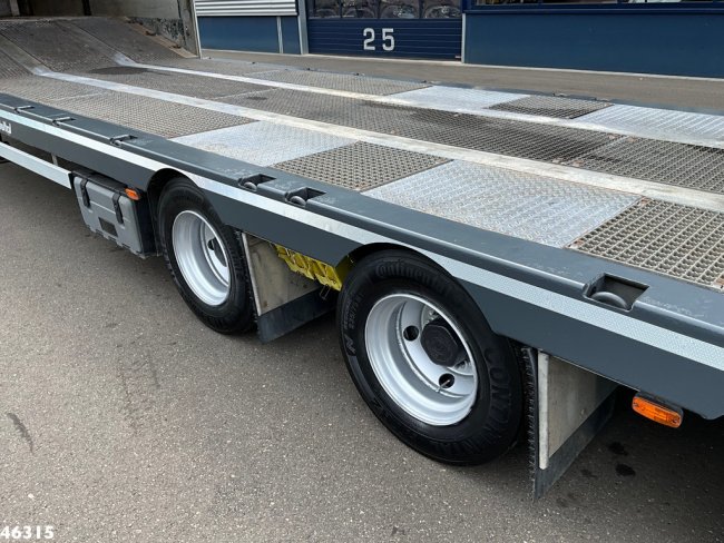 Muller  Mitteltal 3-assige dieplader met oprijrampen Machine / Heftruck transport (18)