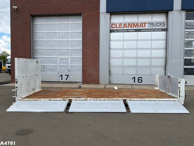 Container 13m³   (1)