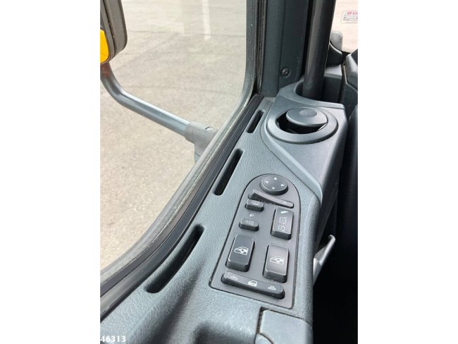 MAN  TGM 18.250 Hiab 10 Tonmeter laadkraan Just 212.694 km! (15)