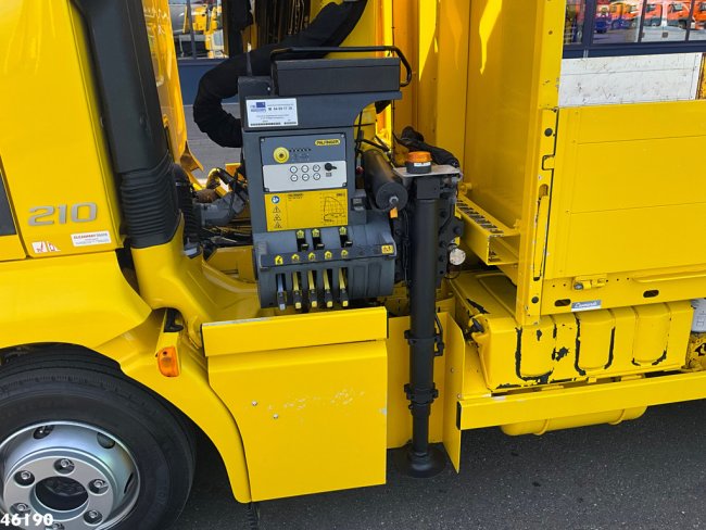 Volvo  FE 210 Palfinger 7 Tonmeter laadkraan Just 82.979 km! (12)
