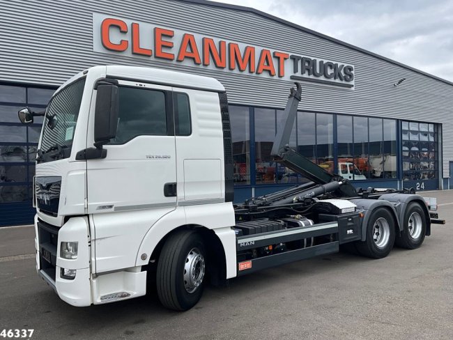 MAN  TGX 28.520 Euro 6 Retarder Marrel 20 Ton haakarmsysteem (0)