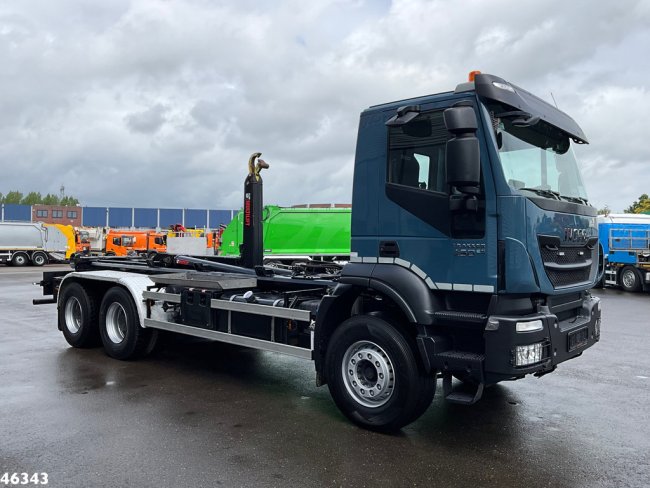 Iveco  Stralis AD260T 6x4 Euro 6 Multilift 21 Ton haakarmsysteem (2)