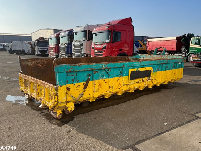 Container 11m³   (1)