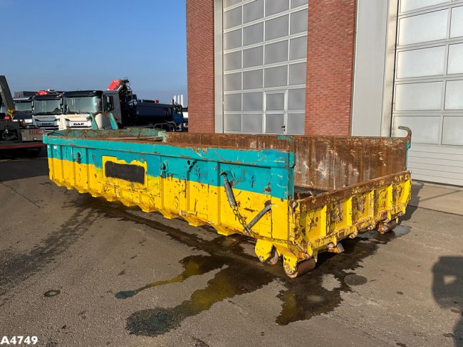 Container 11m³   (2)