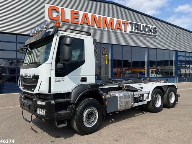 Iveco  Trakker AD260T45 6x4 Euro 6 Full steel Just 213.482 km! (1)