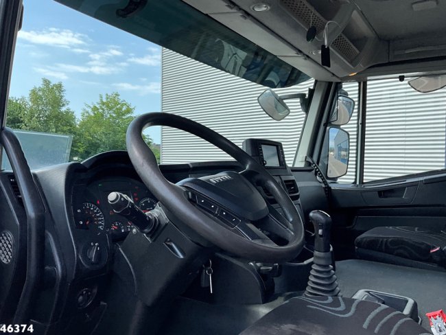 Iveco  Trakker AD260T45 6x4 Euro 6 Full steel Just 213.482 km! (9)