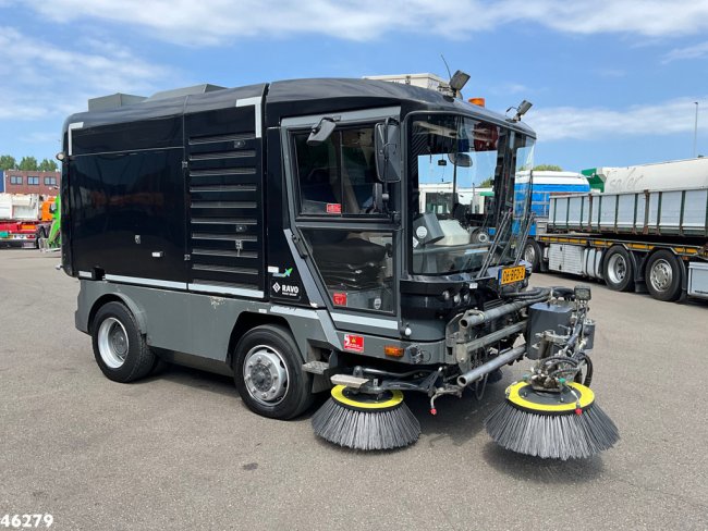 Ravo  580 with 3-rd brush (7)
