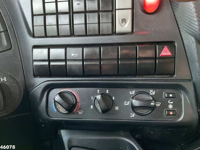 Iveco  Stralis AD260SY Euro 6 MKG 15 Tonmeter laadkraan Just 72.311 km! (14)
