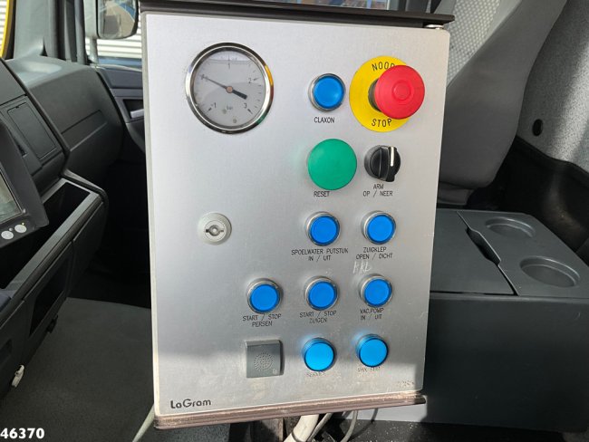 MAN  TGM 18.240 4x4 Bekker Lagram kolkenzuiger Just 53.487 km! (23)