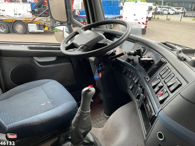 Volvo  FM 480 Hiab 32 Tonmeter laadkraan Just 95.331 km! (14)