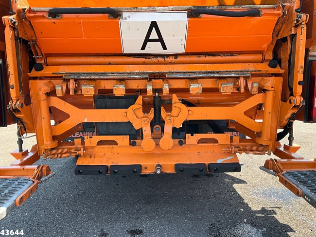 FUSO  Canter 9C18 Euro 6 Geesink 7m³ (4)