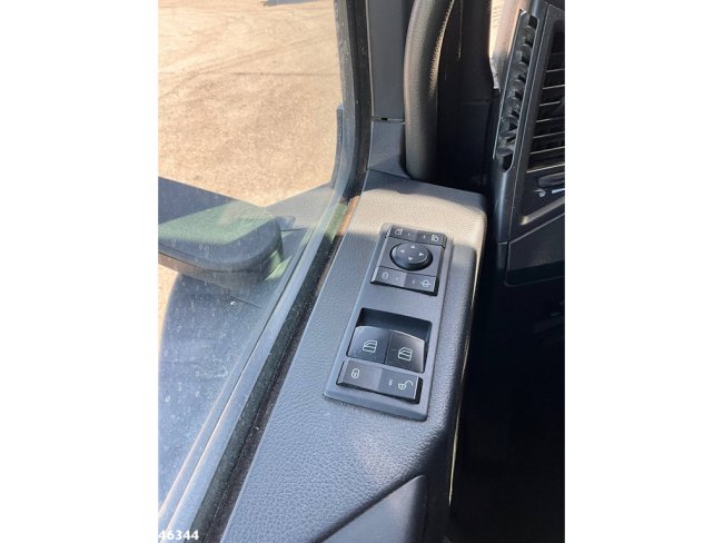 Mercedes-Benz  Arocs 3253 Euro 6 8x4 Palfinger 17 Tonmeter Z-kraan (14)
