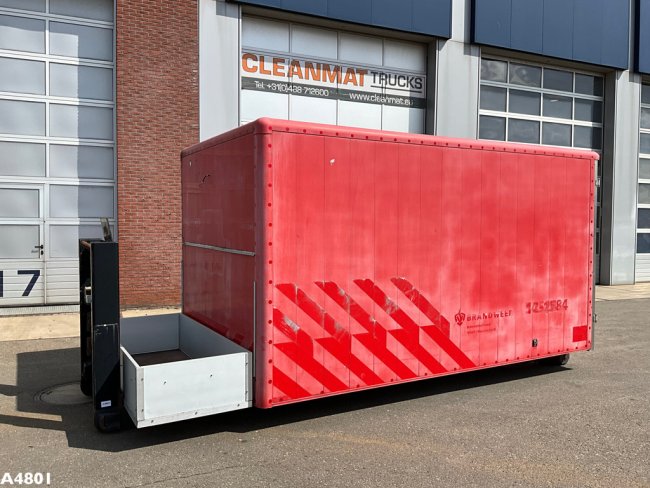 Gesloten 18m³ container  met oprijrampen ex-brandweer! (0)