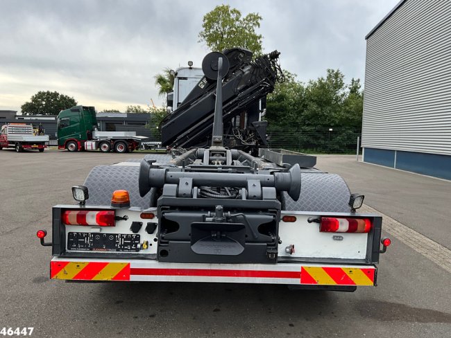 Mercedes-Benz  Arocs 3251 8x4 Euro 6 HIab 28 Tonmeter laadkraan (2)