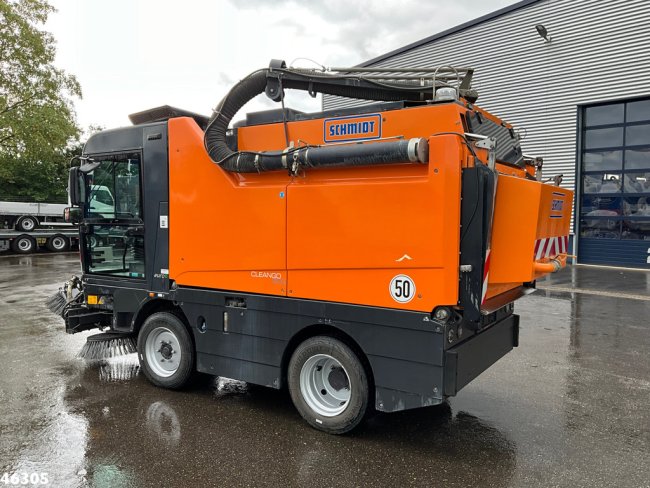 Schmidt  Cleango 500 Compact Euro 6 with 3-rd brush (3)