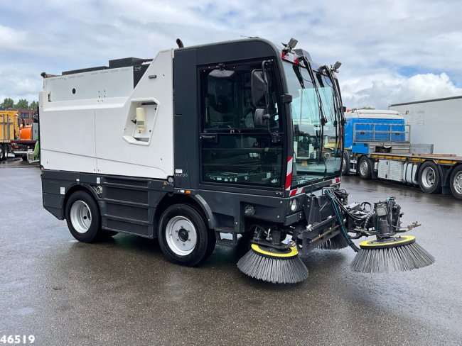Schmidt  Compact 400 Euro 6 with 3-rd brush (3)