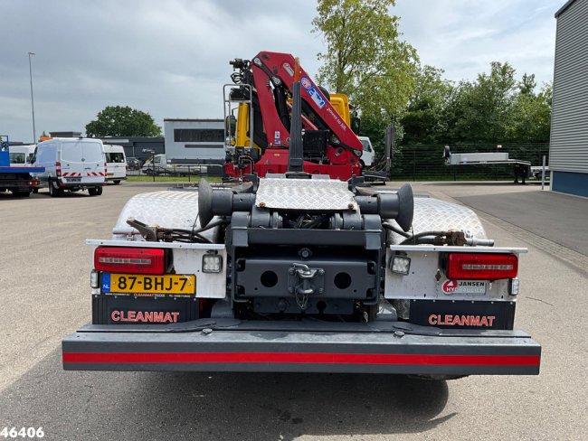 DAF  FAQ CF 400 8x2 Euro 6 HMF 26 Tonmeter laadkraan Just 190.212 km! (2)