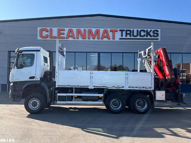 Mercedes-Benz  Arocs 3345 6x6 Fassi 45 Tonmeter laadkraan Just 101.867 km! (3)