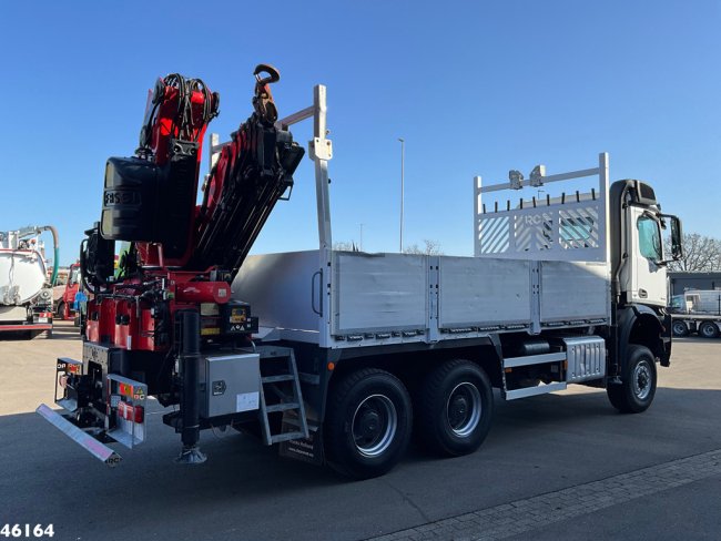 Mercedes-Benz  Arocs 3345 6x6 Fassi 45 Tonmeter laadkraan Just 101.867 km! (7)