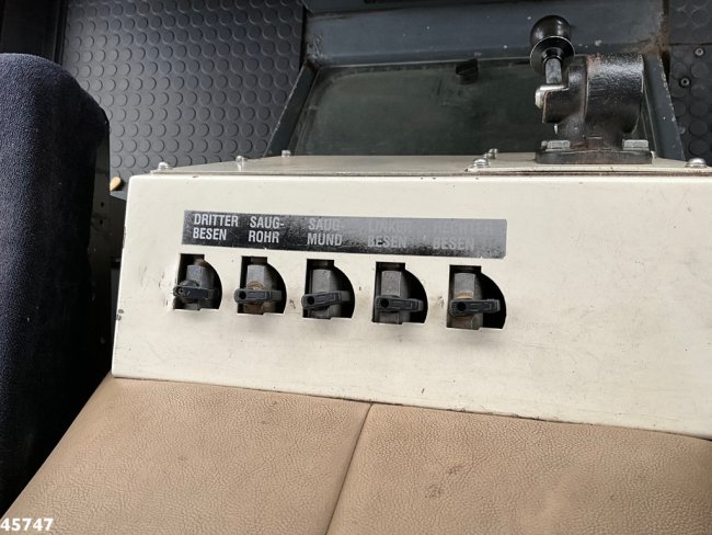 Ravo  580 with 3-rd brush (18)