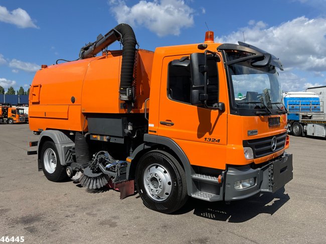 Mercedes-Benz  Atego 1324 Johnston VT 650 Just 131.138 km! (2)
