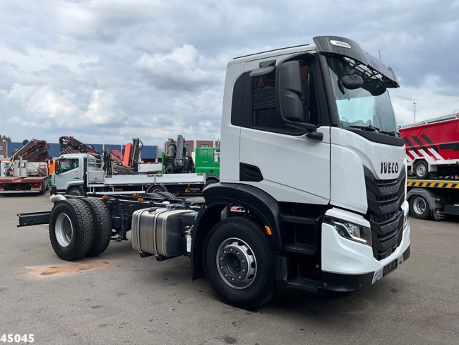 Iveco  Stralis AD200X36 Huisvuilwagen Chassis NEW & UNUSED! (1)