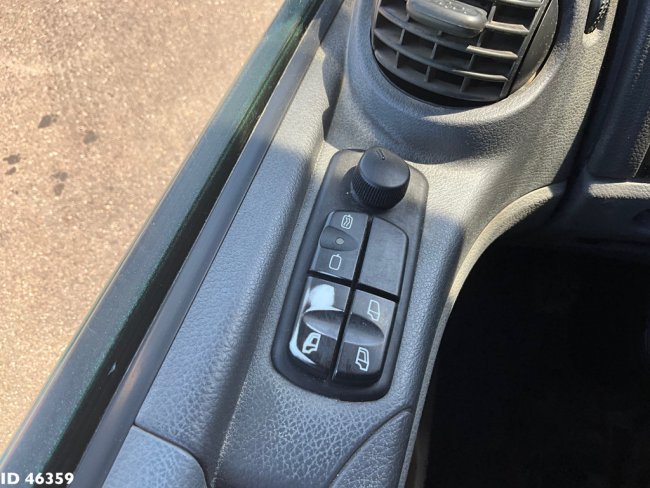 Mercedes-Benz  Axor 1824 Manual Full steel HMF 12 Tonmeter laadkraan (16)
