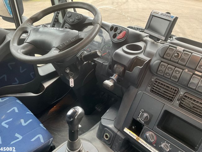 Iveco  Trakker 260T41 Euro 5 6x4 Full Steel Palfinger 36 Tm laadkraan Just 133.291 km! (13)