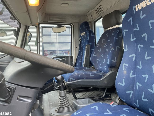 Iveco  Trakker 260T41 Euro 5 6x4 Full Steel Palfinger 36 Tm laadkraan Just 133.291 km! (14)