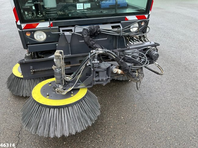 Schmidt  Compact 400 Euro 6 with 3-rd brush (7)
