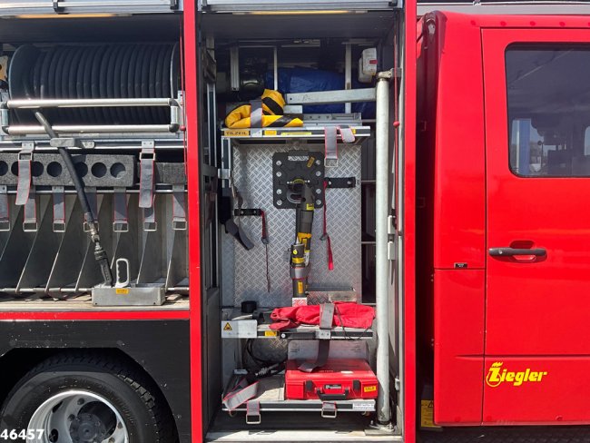 Mercedes-Benz  Atego 1425 ZIEGLER Brandweer / materiaalwagen Just 41.694 km! (25)