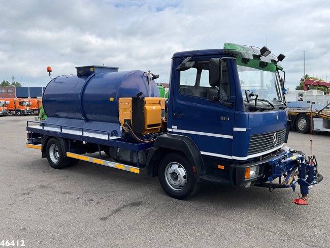 Mercedes-Benz  914 Water spray unit (3)