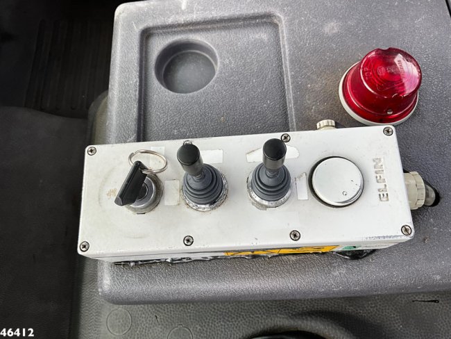Mercedes-Benz  914 Water spray unit (16)