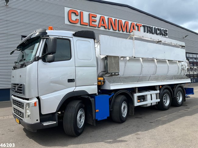 Volvo  FH 390 8x4 kolkenzuiger (1)